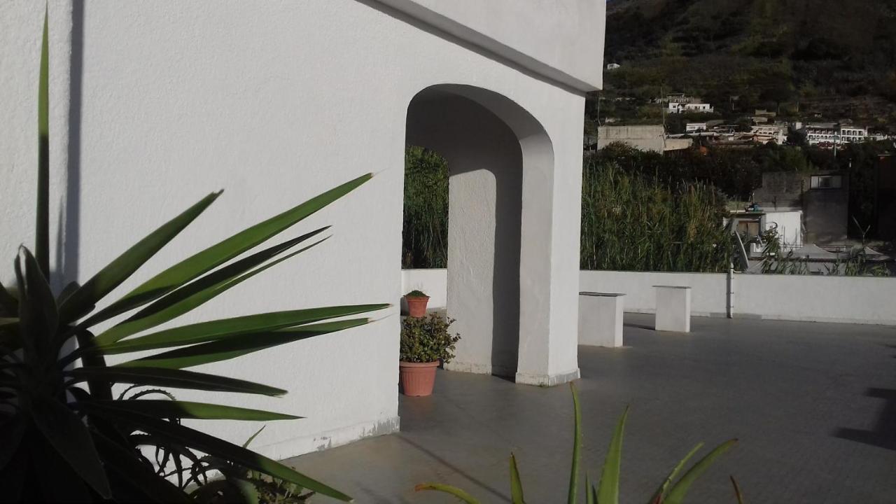 Villa Thomas Bb Conduzione Familiare Forio  Exterior photo