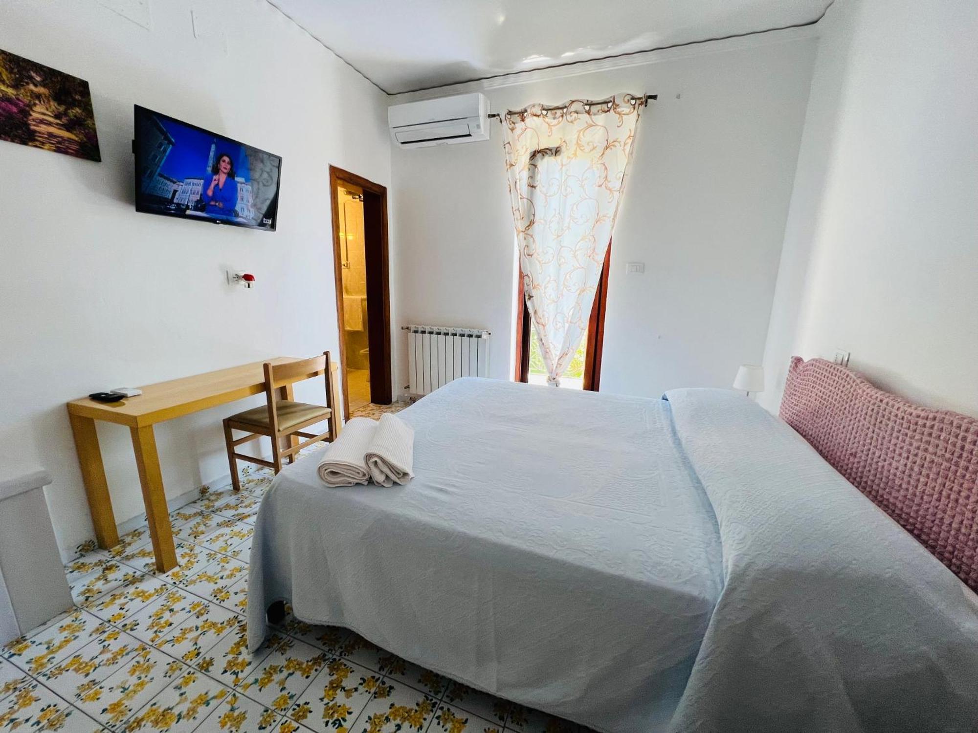 Villa Thomas Bb Conduzione Familiare Forio  Exterior photo