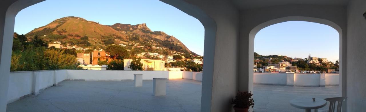 Villa Thomas Bb Conduzione Familiare Forio  Exterior photo